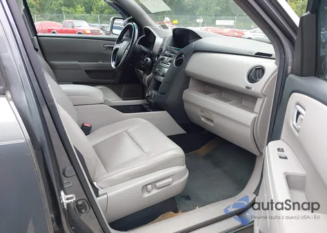 2013 Honda Pilot Touring из США, поврежденный, VIN 5FNYF4H93DB065542